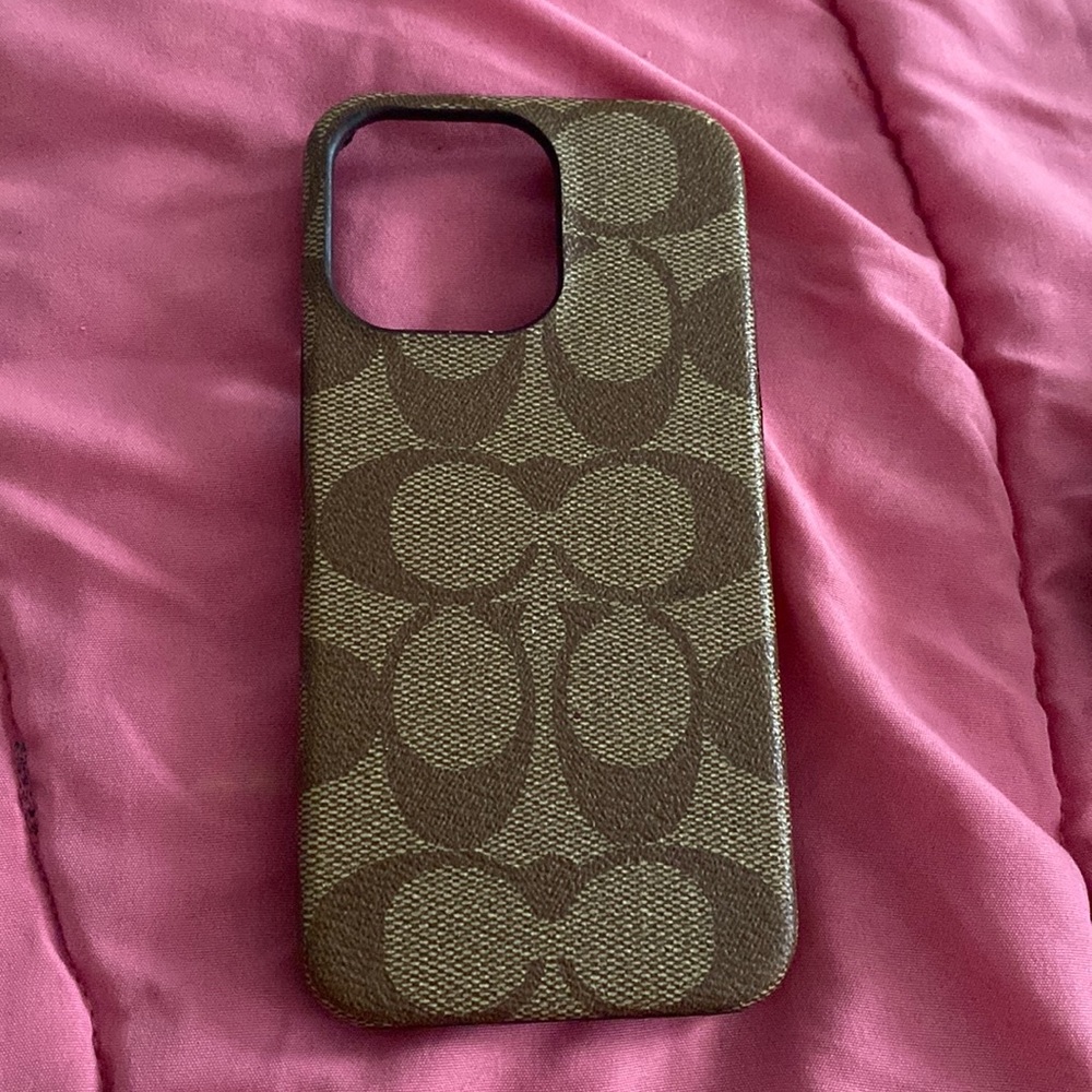 iPhone 13 phone cover